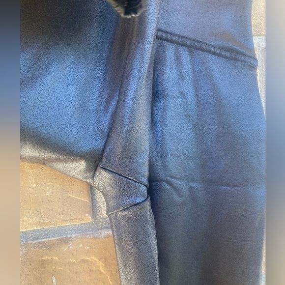 SPANX Faux Leather Leggings Black, Small - Picture 8 of 10